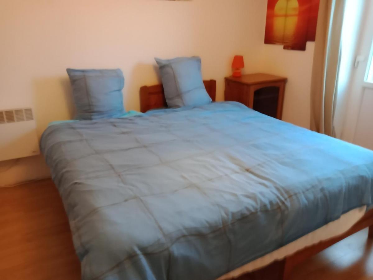 895 Alexis Jaubert Apartment Saint-Pantaleon-de-Larche Luaran gambar